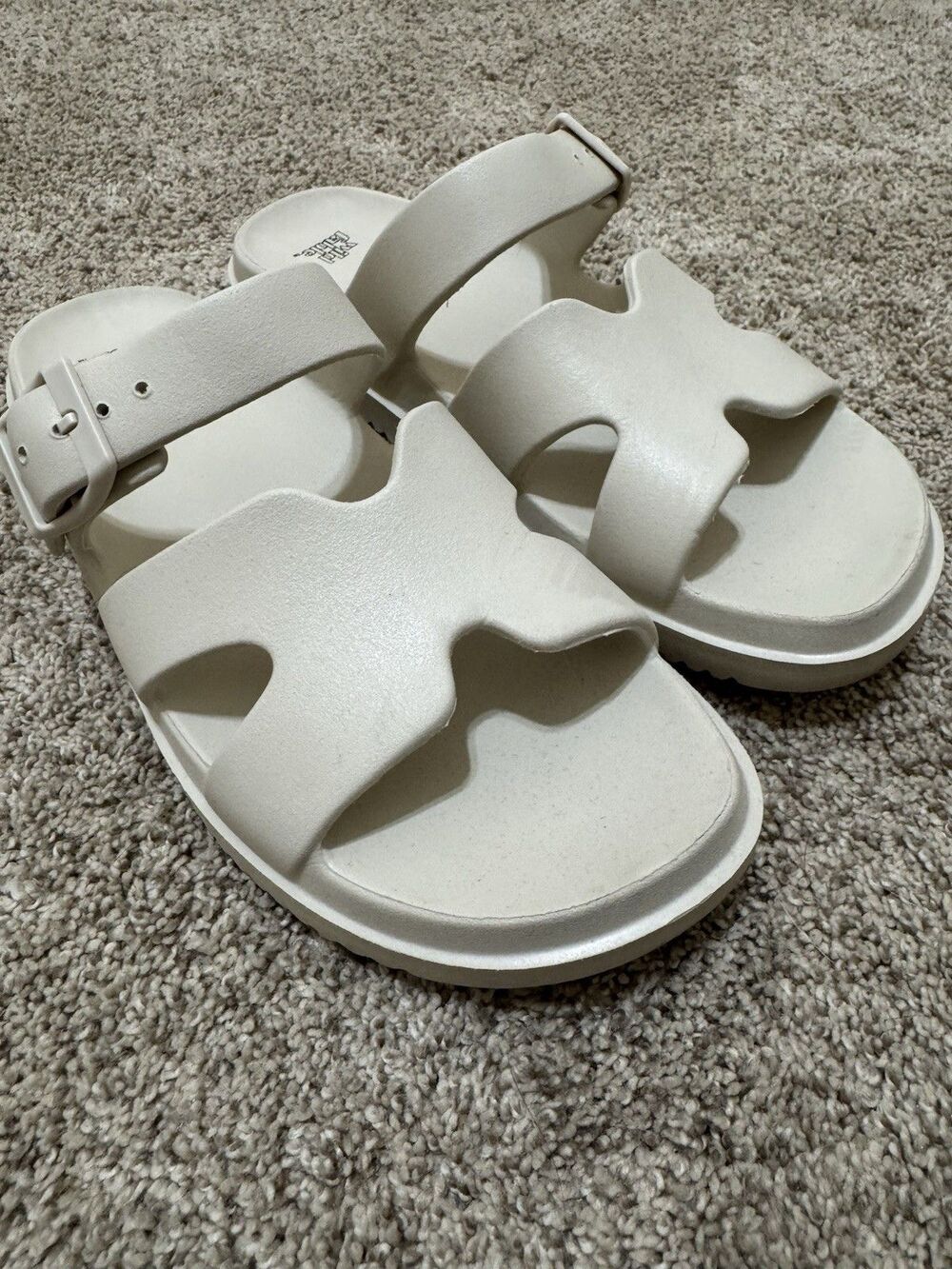 Wild Fable White Buckle Slide Sandals Adjustable Strap Man Made Women's Size 9